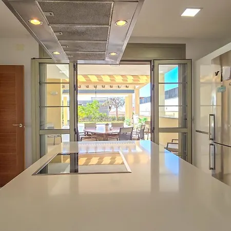 Villa 5 Bedrooms