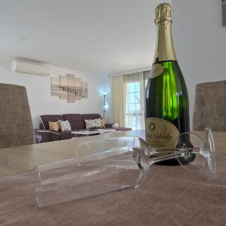 Villa 5 Bedrooms
